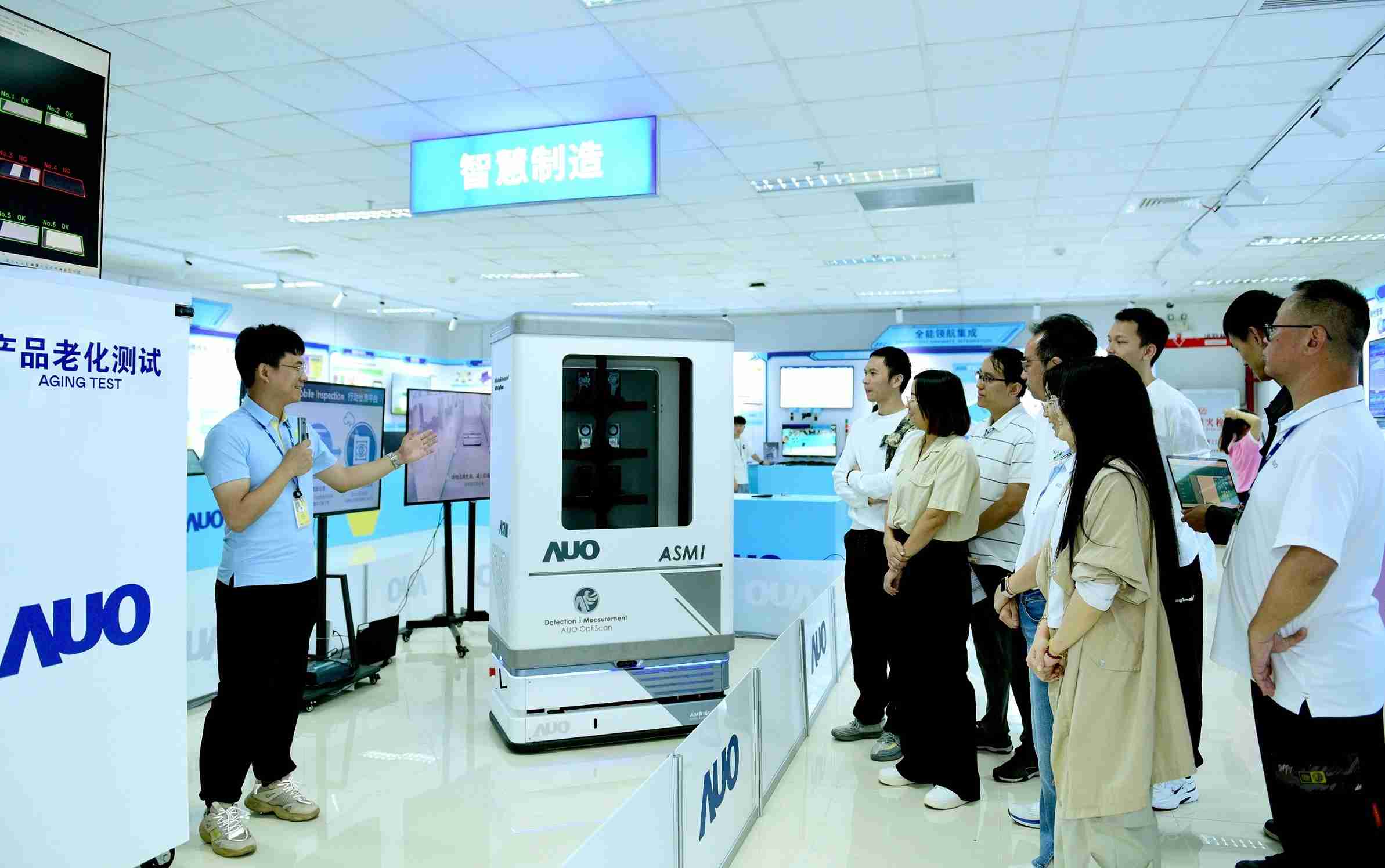 银河集团厦门将5G+ABC技术串联生产管理全流程，，打通研发、、、、采购、、、、生管、、、制程、、设备、、质量等产品全生命周期制造流程，，完成数字化设计、、、、智慧供应链、、、智能座舱、、、全流程设备管理、、、数据驱动优化、、、智慧在线检测、、、智慧品管等自适应生产模式升级